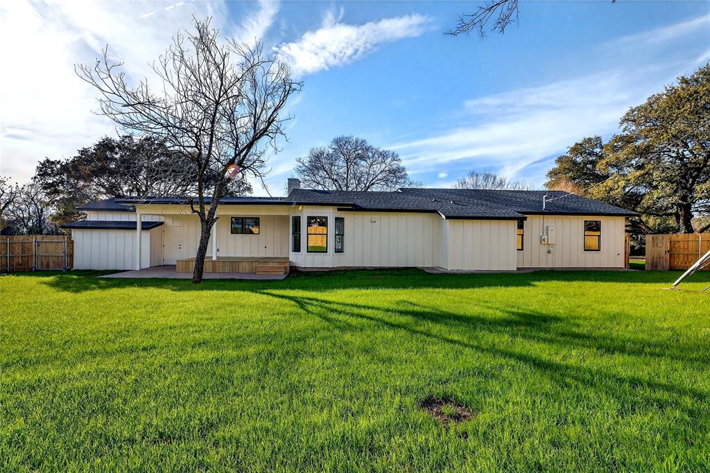 Country Club Estate - Residential