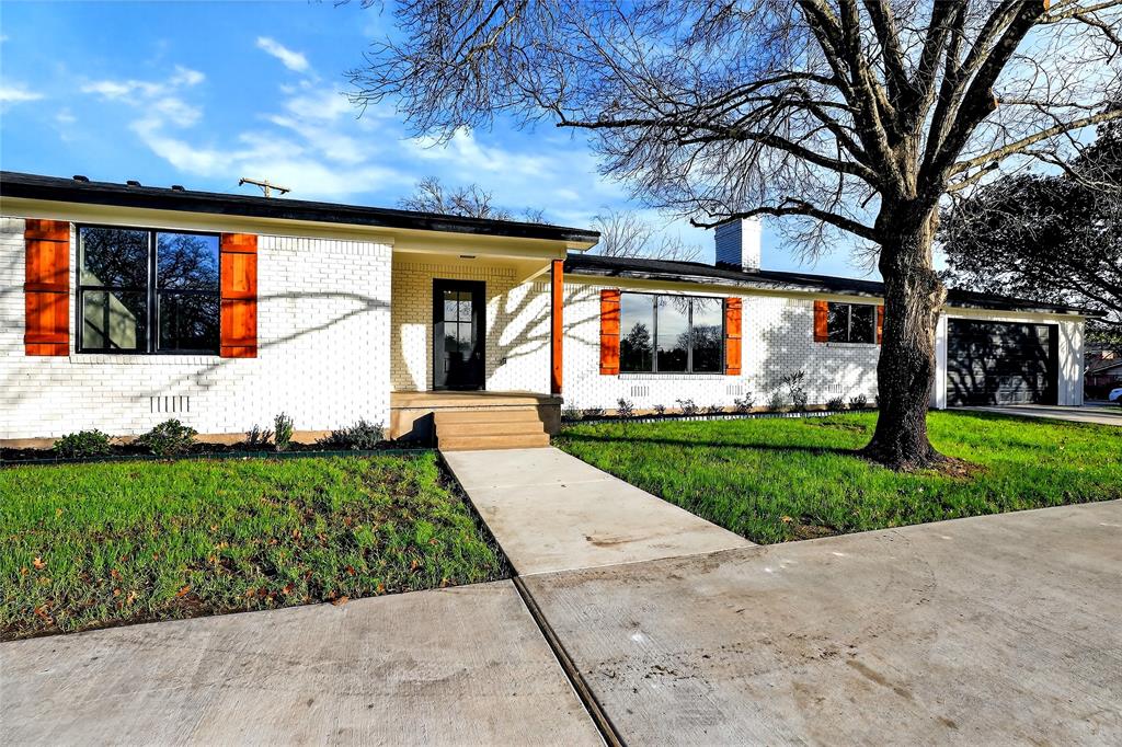 Country Club Estate - Residential
