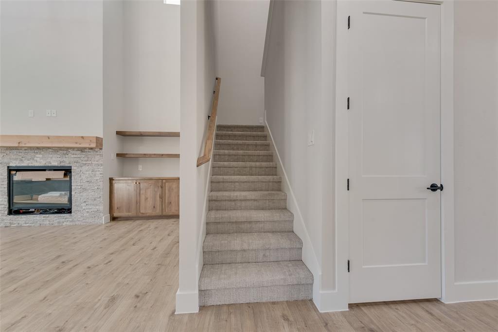 Lincoln Pointe - Residential