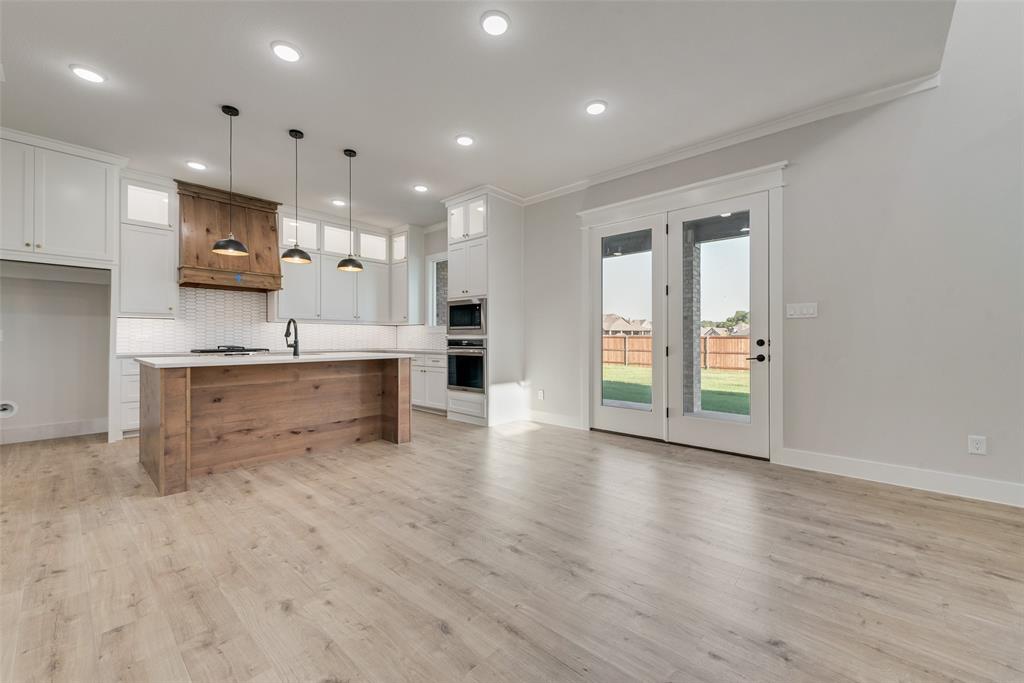 Lincoln Pointe - Residential