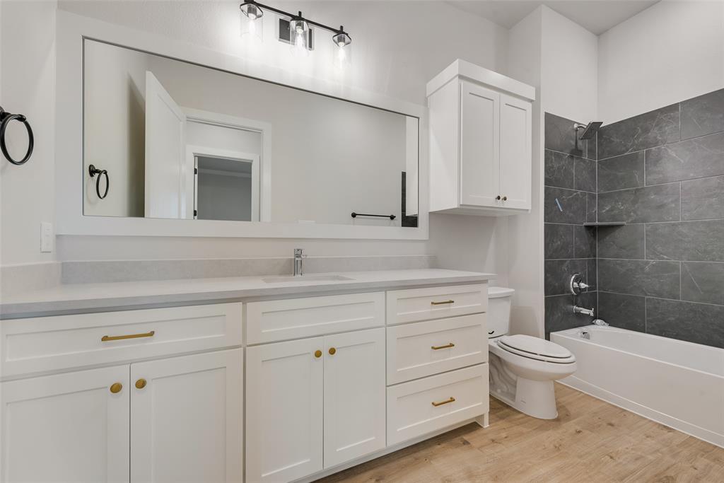 Lincoln Pointe - Residential