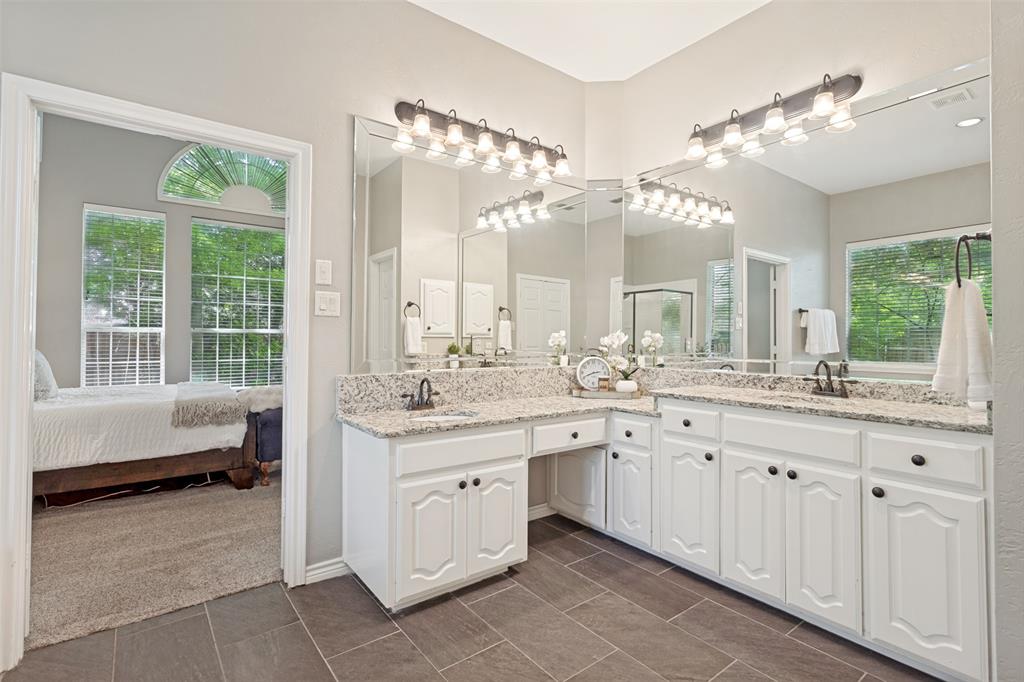 2900 Greenview Drive