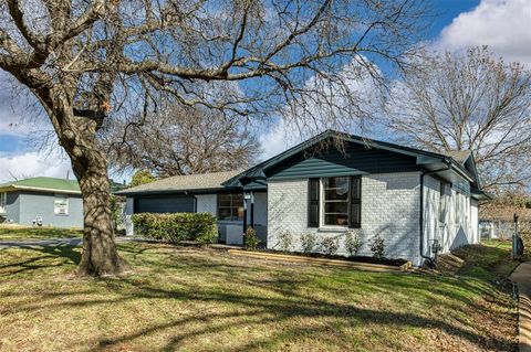 Tiny photo for 5909 Sandra Drive, Fort Worth, TX 76133 (MLS # 21180493)
