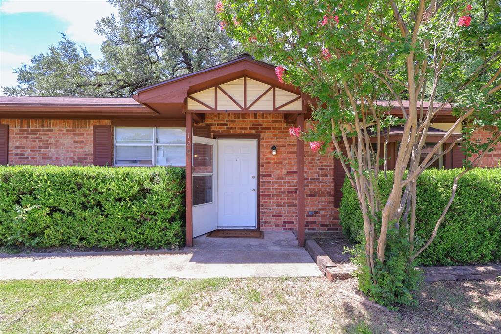 1203 E Apache Trail