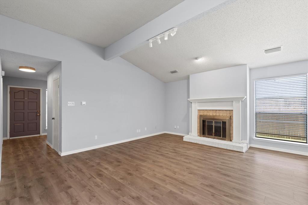 609 Buttercup Trail