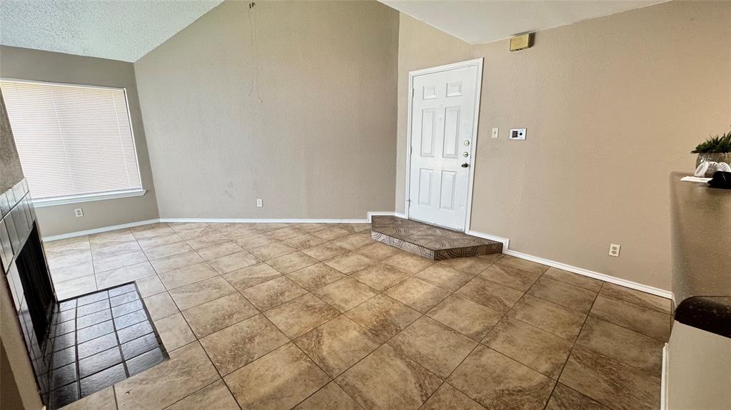 Arlington Oaks Condo - Residential Lease