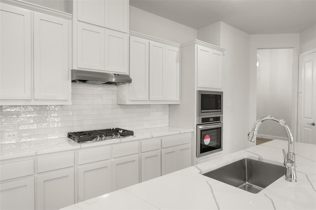 Sheppard's Place - Residential