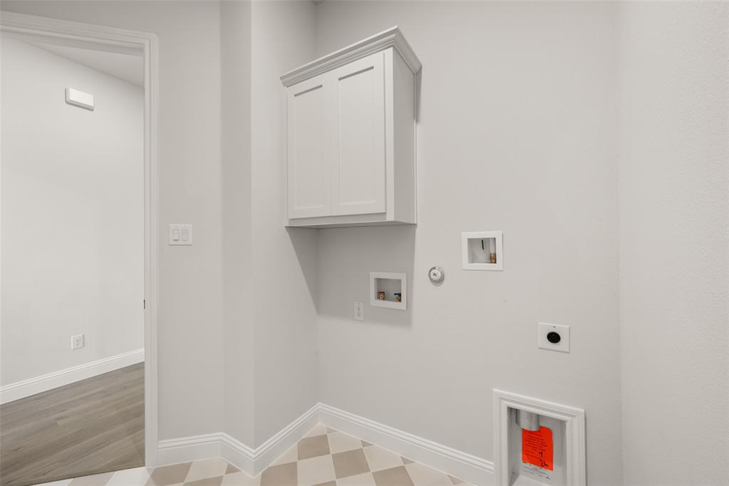 Sheppard's Place - Residential