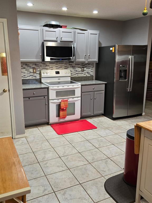 8729 Cove Meadow Lane