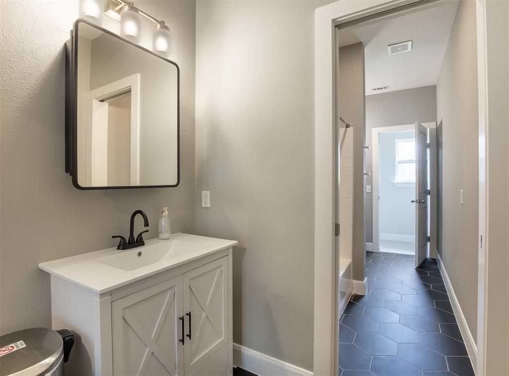 Oak Cliff Annex - Residential