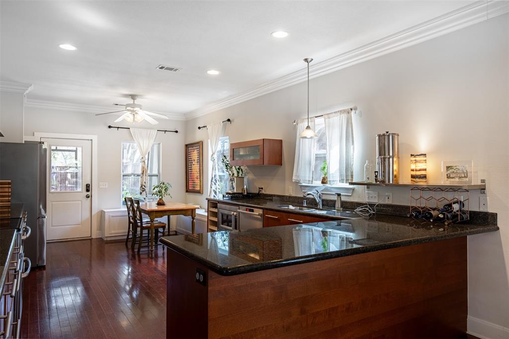 Oak Cliff Annex - Residential