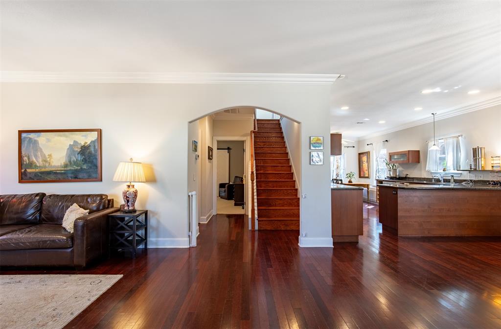 708 N Windomere Avenue