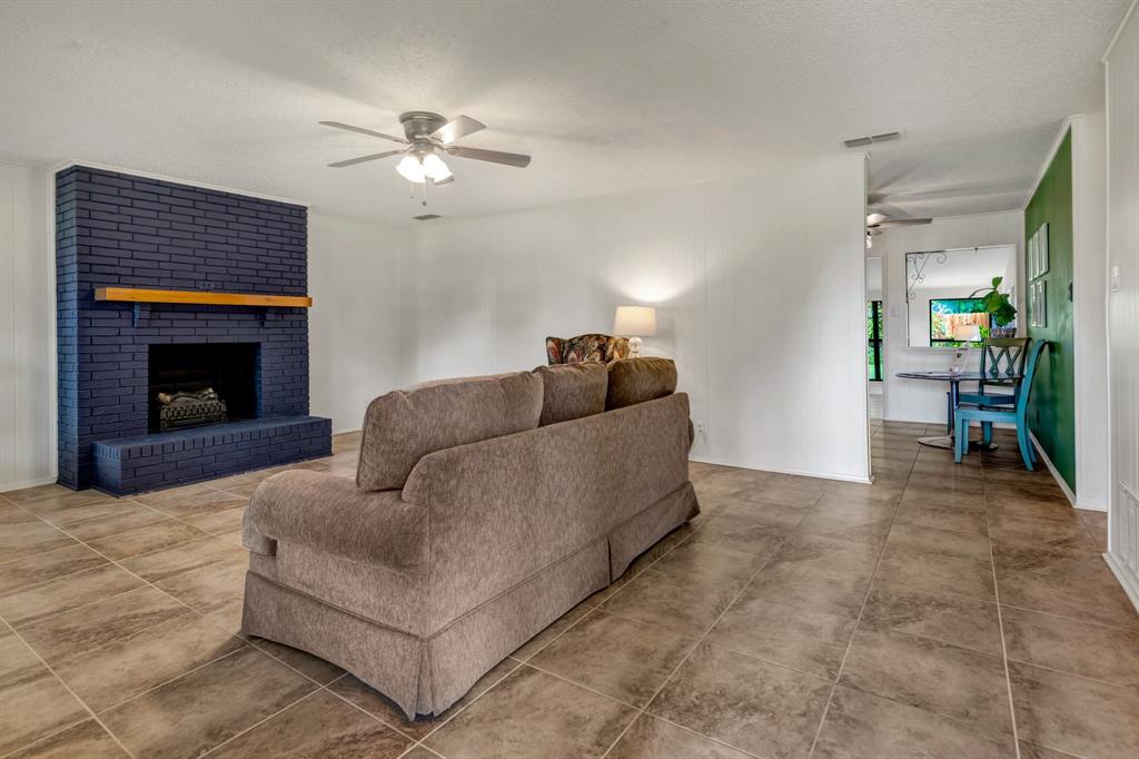 Decordova Bend Estate - Residential