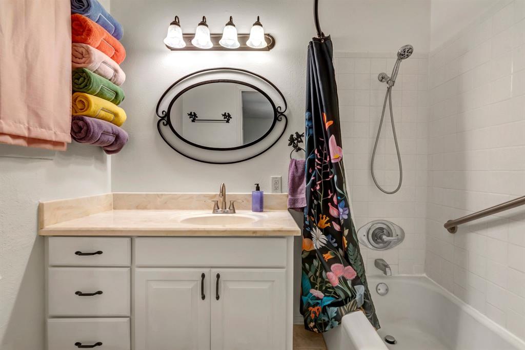 Decordova Bend Estate - Residential