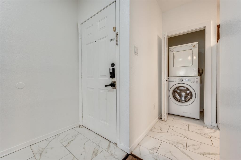 Casa Blanca Condos - Residential