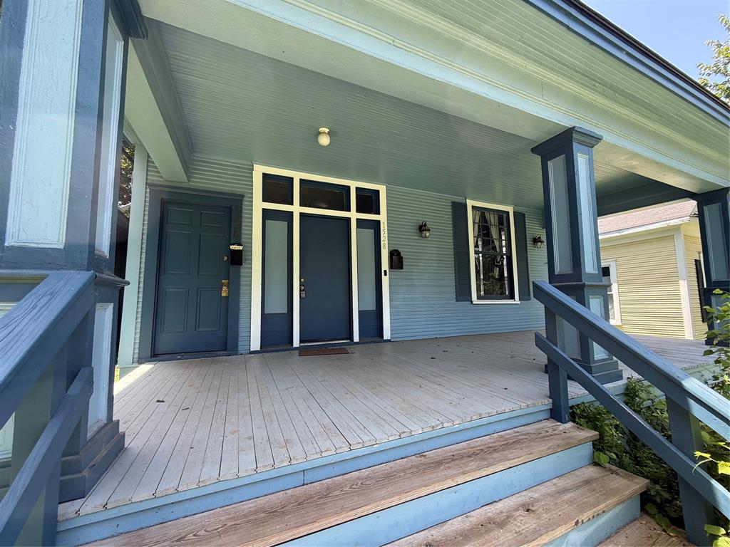 1528 Magnolia Avenue