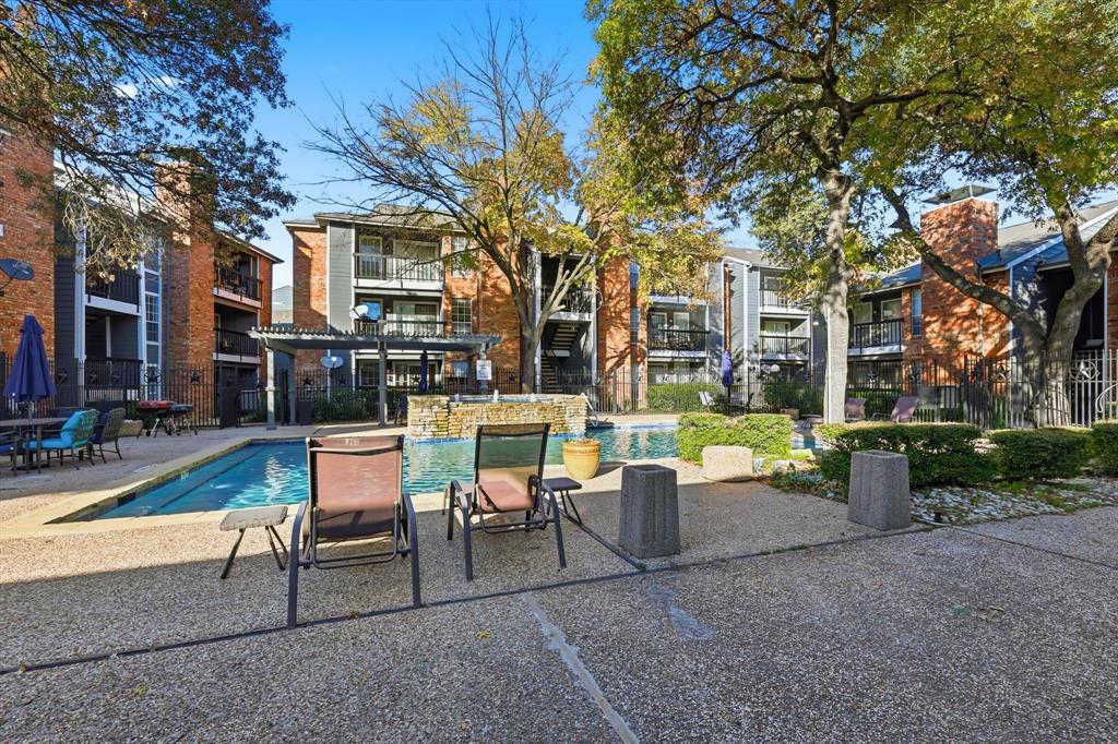 Cimarron Court Condo Ph 1 - Residential