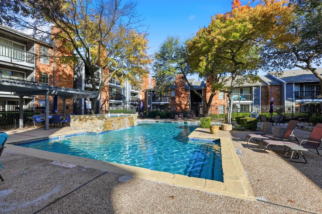 Cimarron Court Condo Ph 1 - Residential