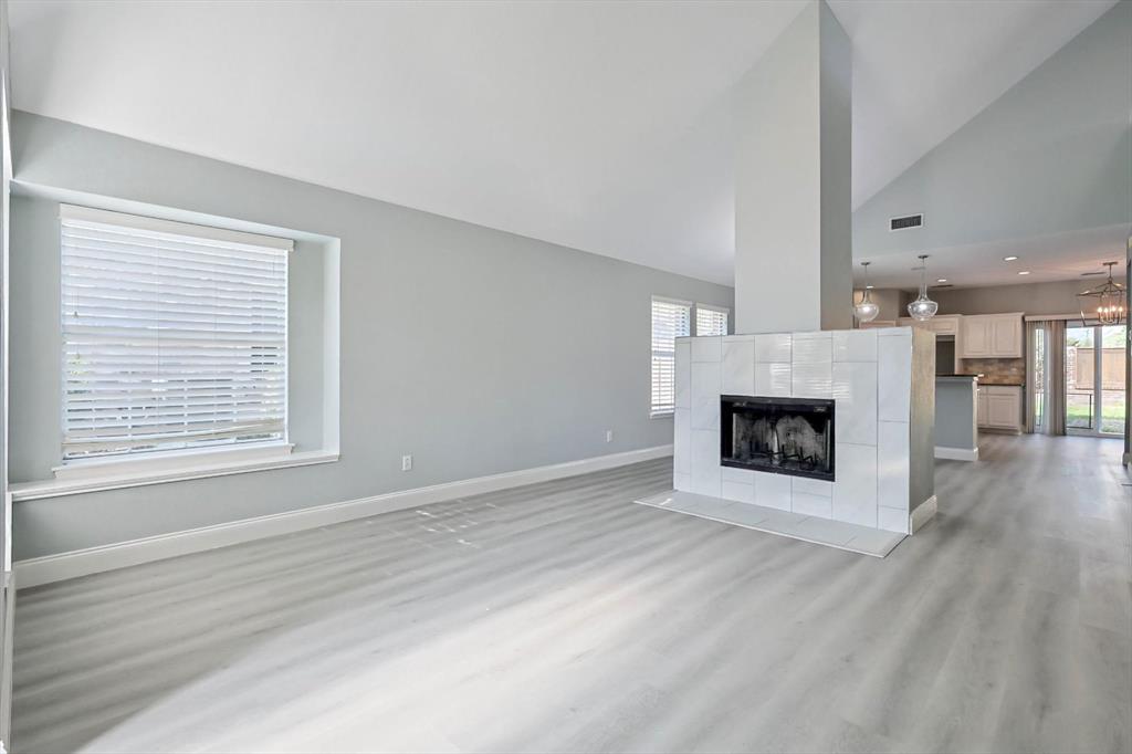 7612 Sunburst Trail