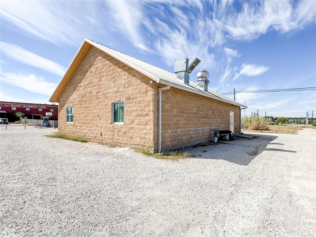 Mk&T Row - Commercial Sale