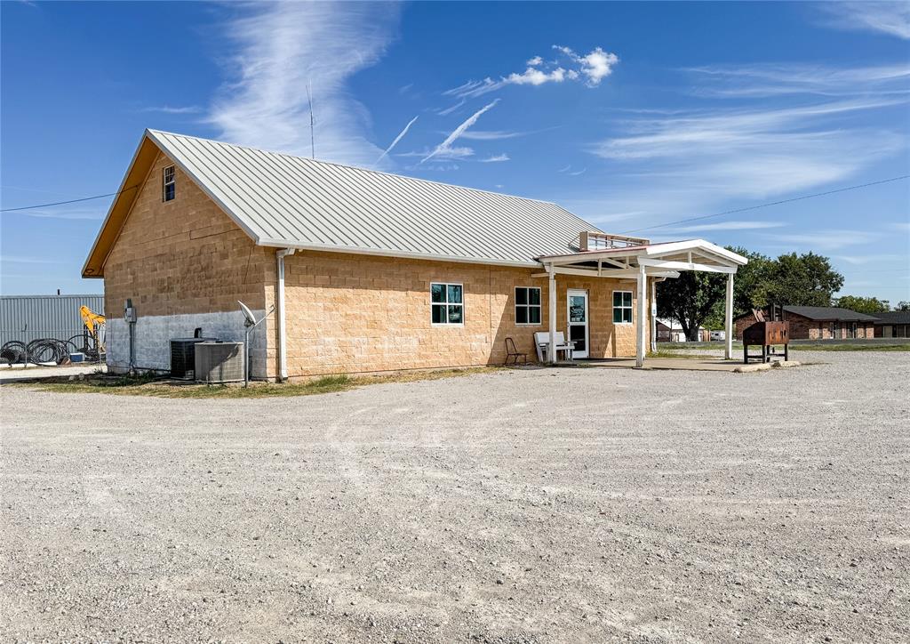 Mk&T Row - Commercial Sale