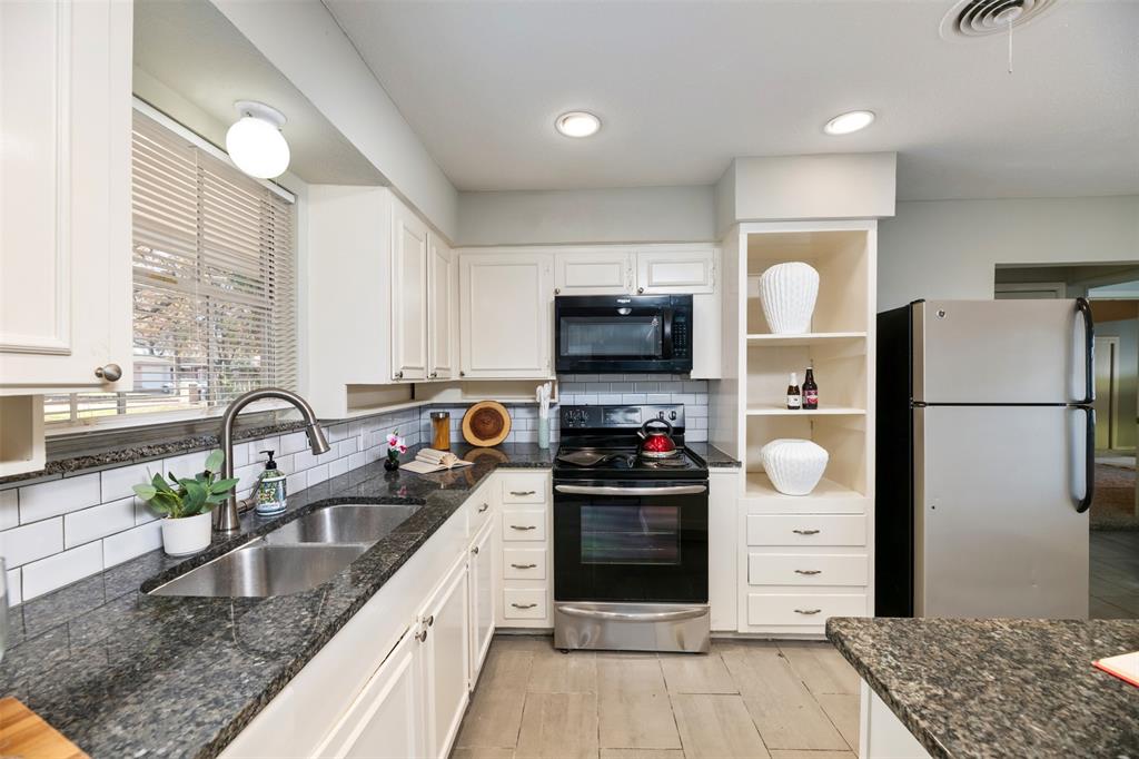 Rollie Estates - Residential