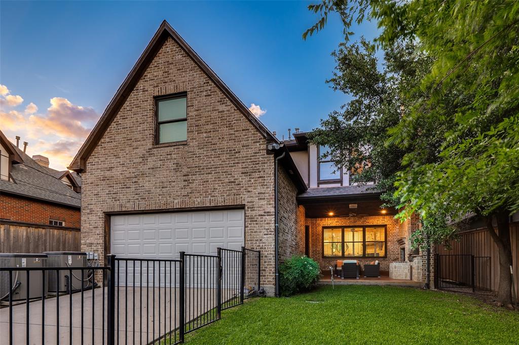 University Hills West - Residential