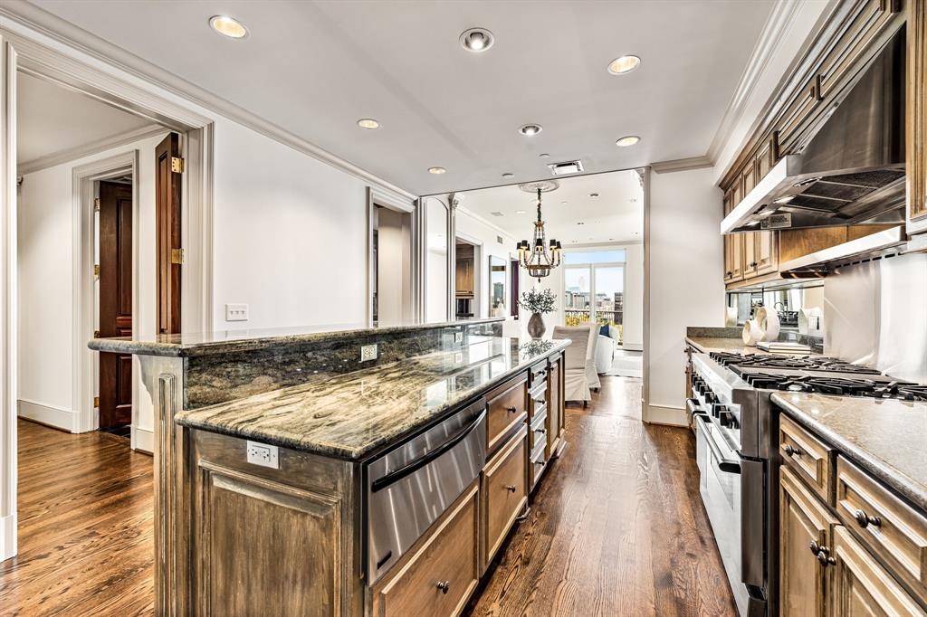 Vendome On Turtle Creek Condo - Residential