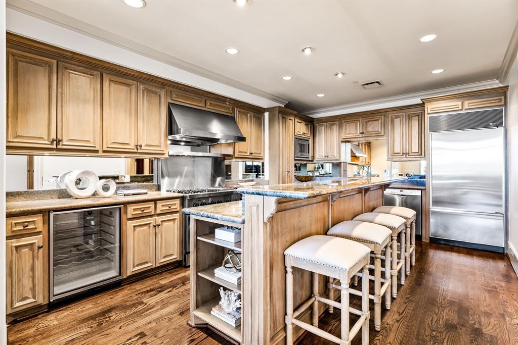 Vendome On Turtle Creek Condo - Residential