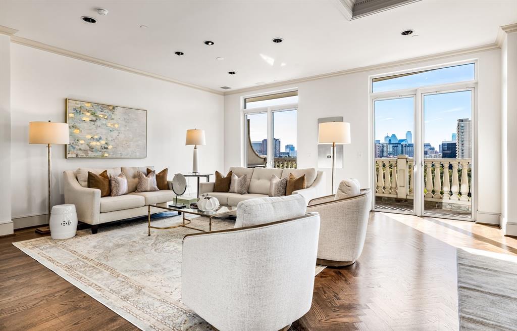 Vendome On Turtle Creek Condo - Residential