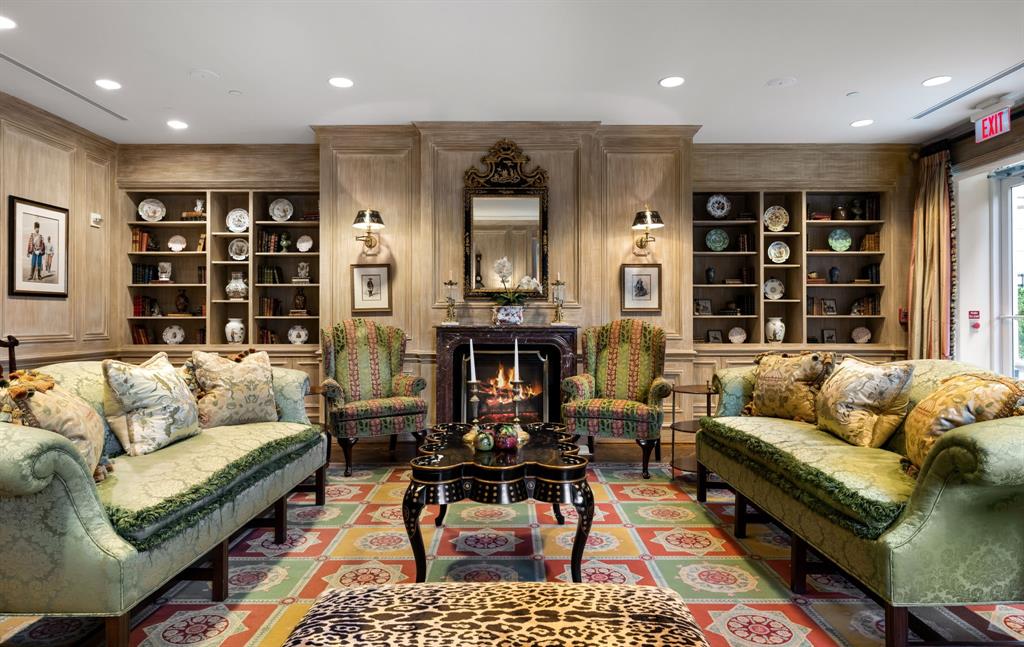 Vendome On Turtle Creek Condo - Residential