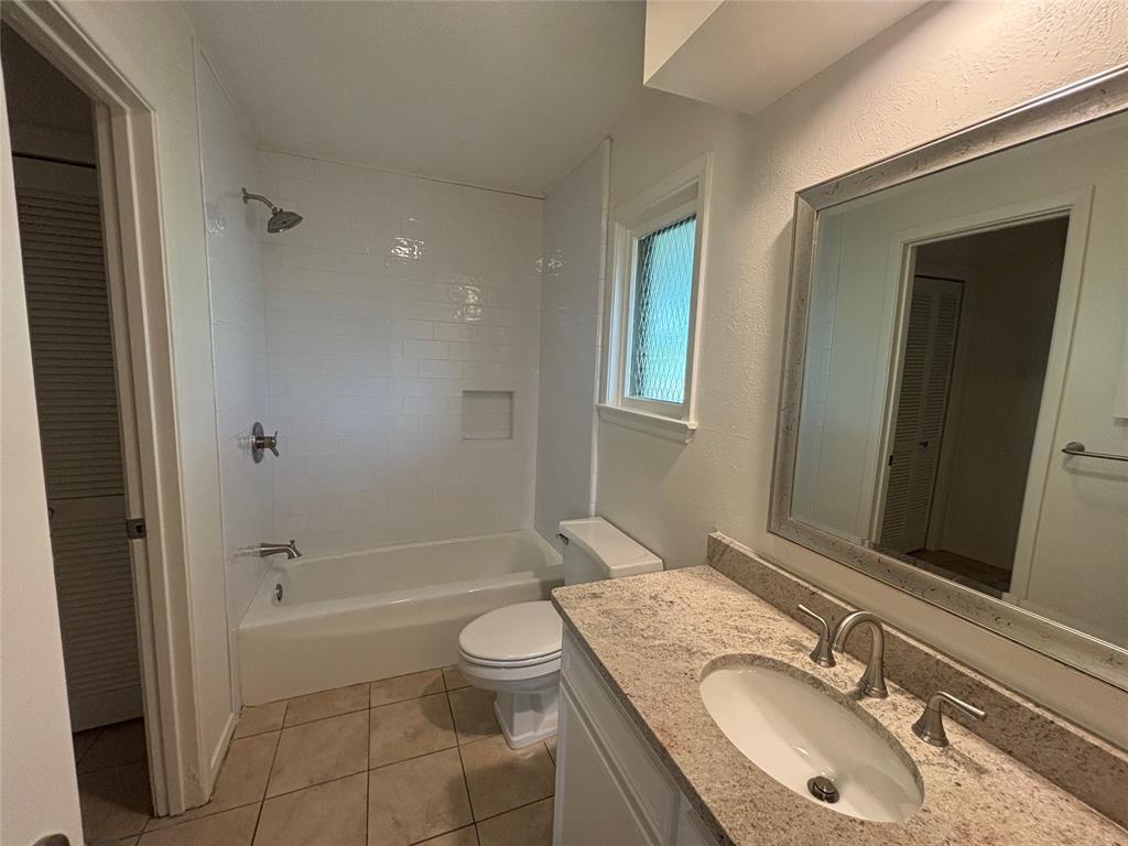 Overton West - Residential Lease