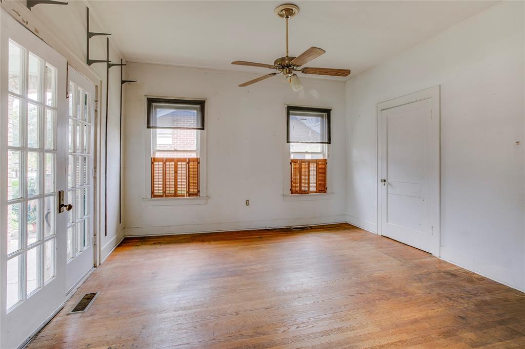 Winnetka Heights - Residential