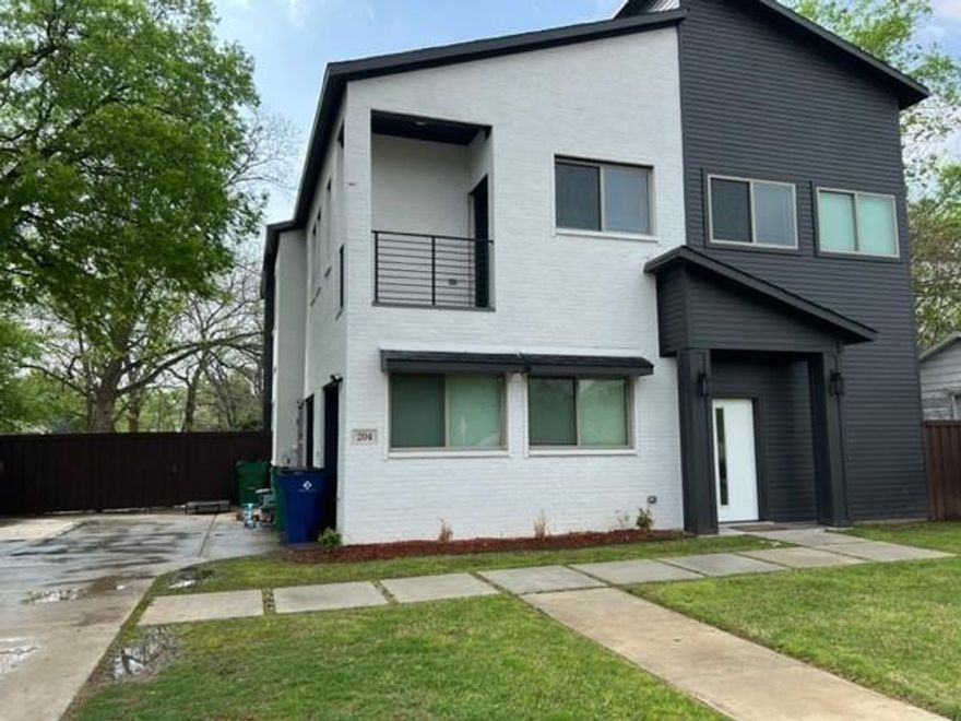 This beautiful modern home has all that you need. This home has an extremely unique layout that includes 7 bedrooms and 6 full bathrooms. The property is is two levels and has a kitchen on the first and second level. The property is currently being used as an investment property. The first floor is being leased for $2,240. This home could make a for a great short term rental or group home. The home is located in an area that is consistently growing and is only 2 miles away from other historic homes.