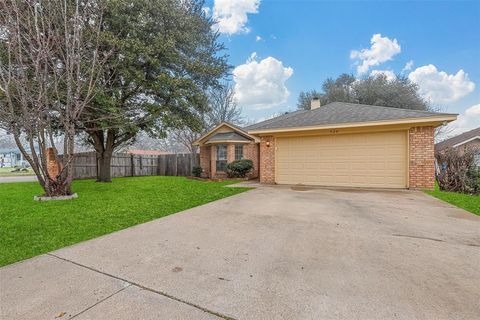 A home in Crowley