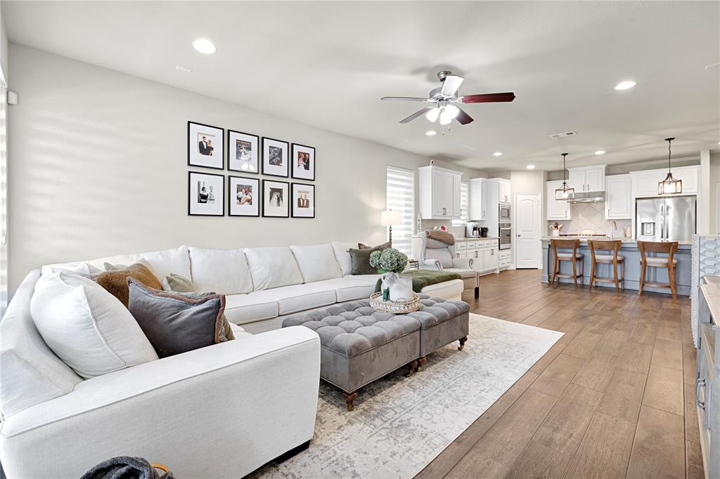 4528 Oriel Lane