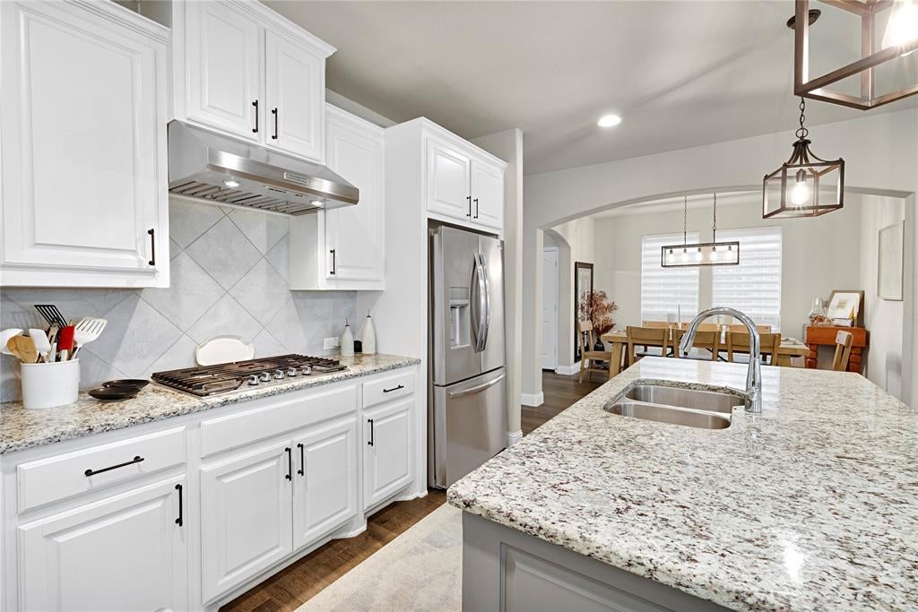 4528 Oriel Lane