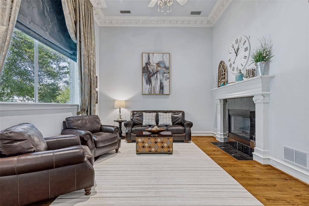 542 Rolling Hills Road