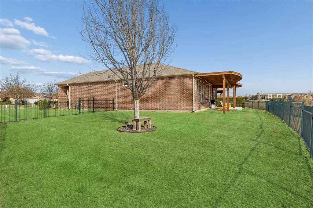 Frisco Lakes By Del Webb Villa - Residential