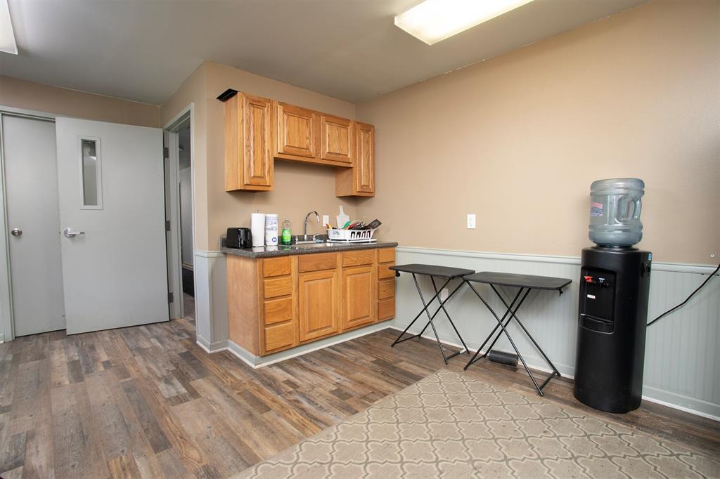 ABST A0396 W GATEWOOD - Commercial Sale