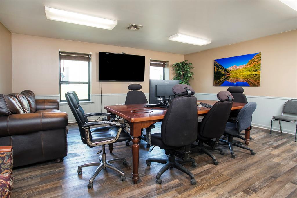 ABST A0396 W GATEWOOD - Commercial Sale