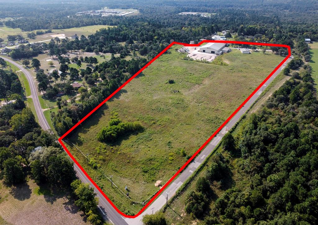 8102 COUNTY ROAD 313 E