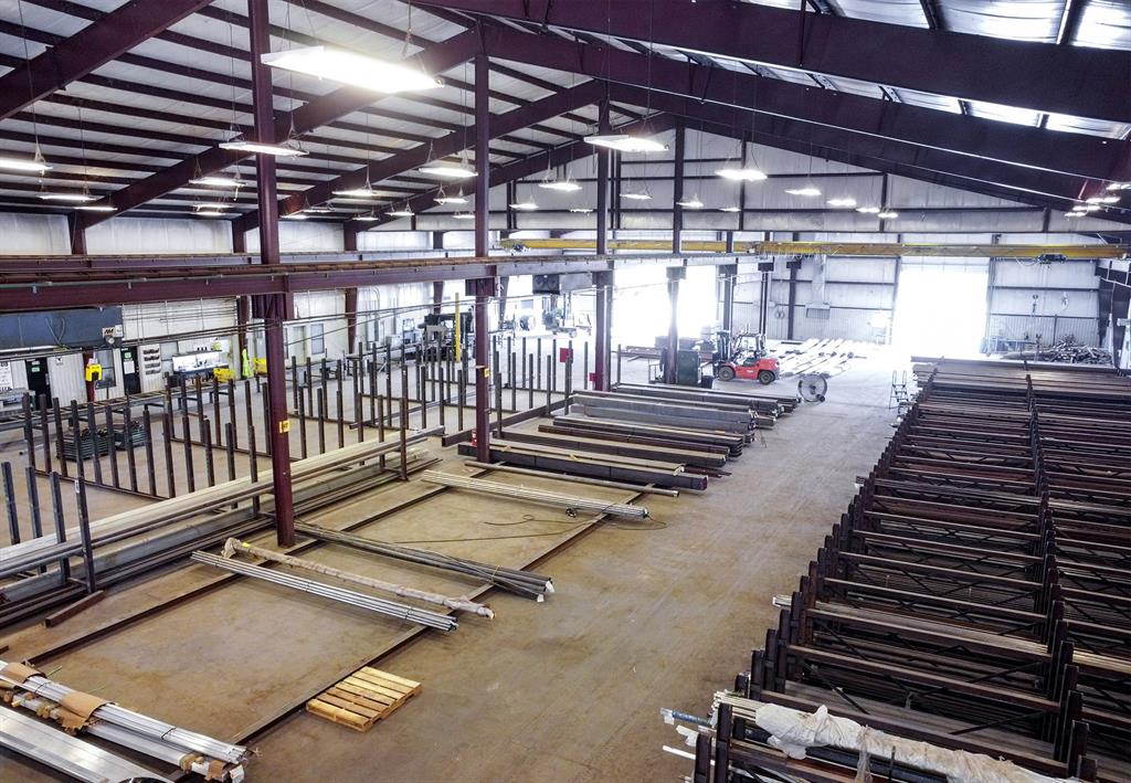 ABST A0396 W GATEWOOD - Commercial Sale