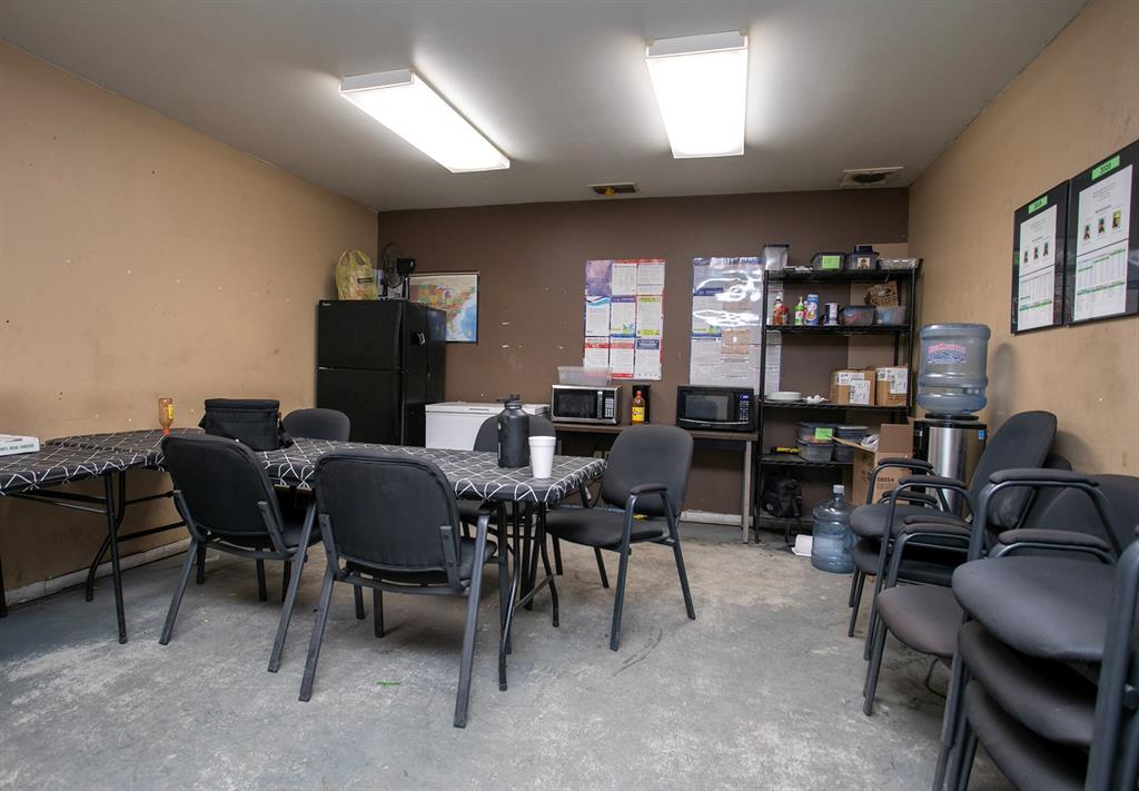 ABST A0396 W GATEWOOD - Commercial Sale