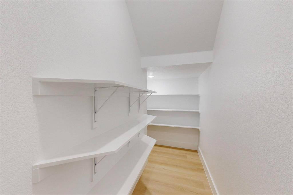 Wahhoo & Jas J Collins - Residential Lease