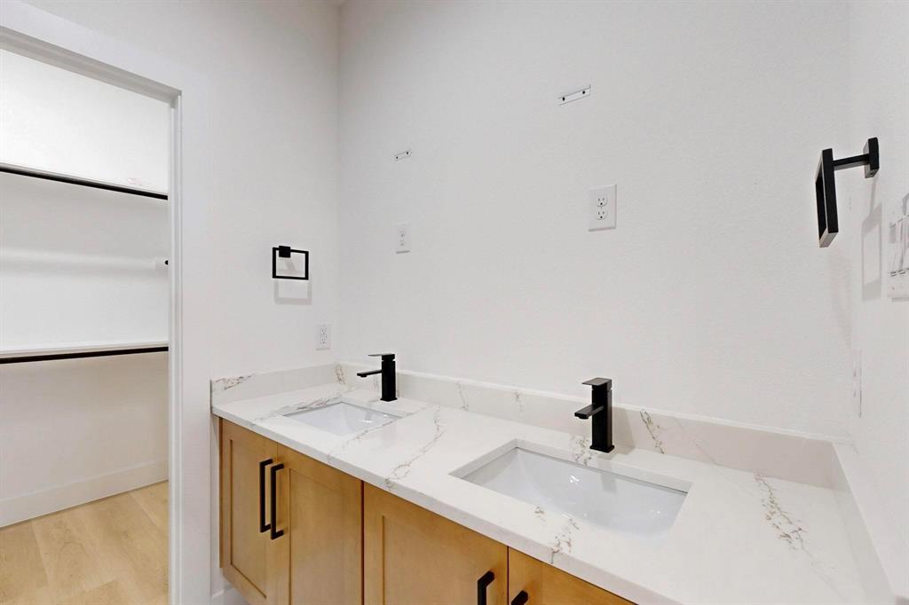 Wahhoo & Jas J Collins - Residential Lease