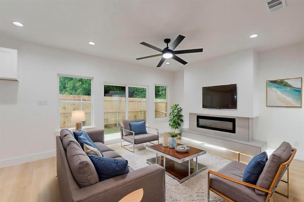 Wahhoo & Jas J Collins - Residential Lease