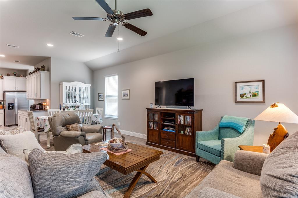 1600 Woodpecker Street