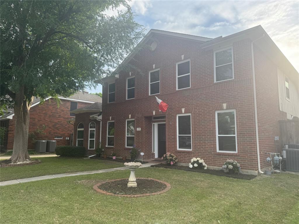 616 Huntington Lane