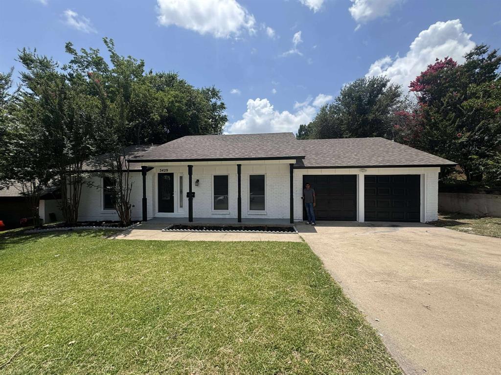 3429 Willowcrest Drive